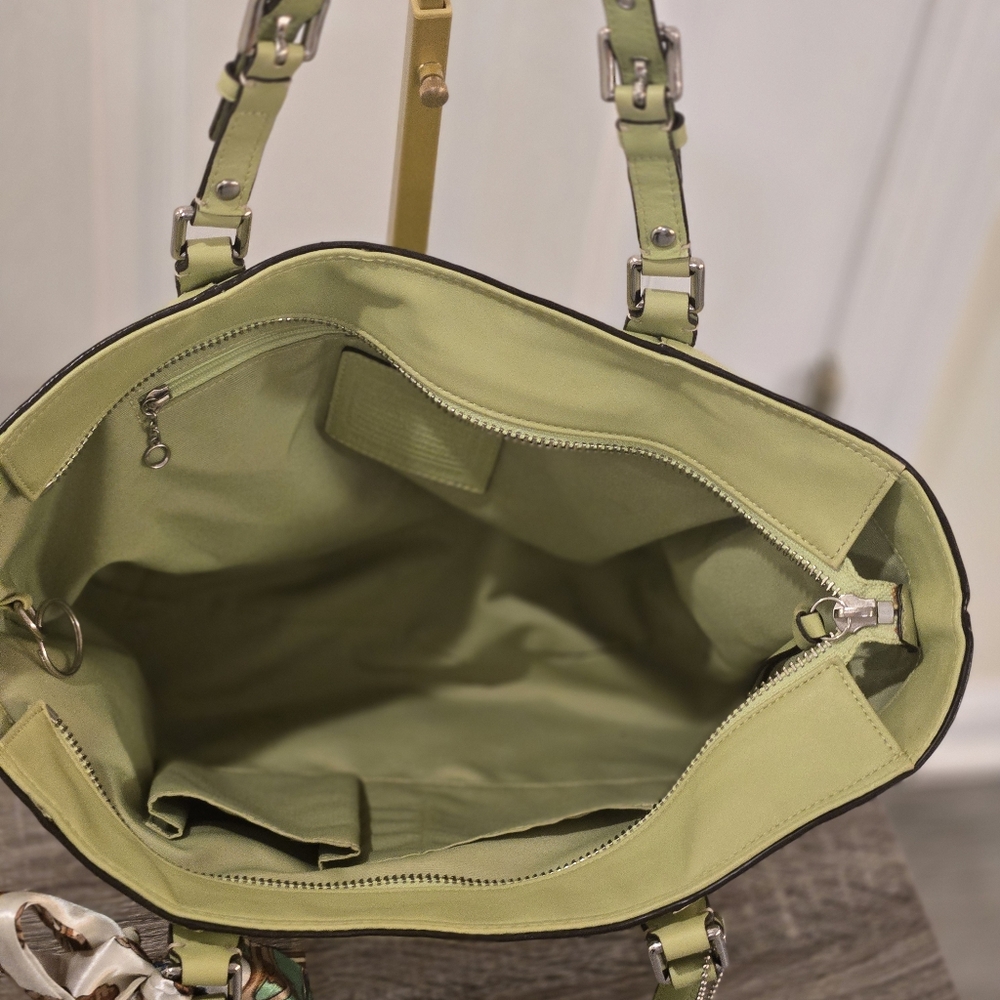 Coach Light Green Leather Tote Bag - Picture 15 of 16
